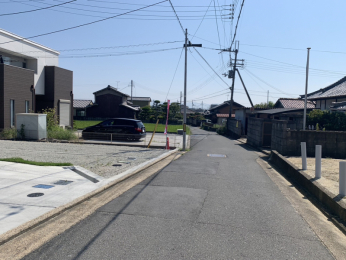 �O�ʓ��H�܂ތ��n�ʐ^�@-