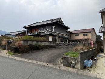 nynʐ^@-