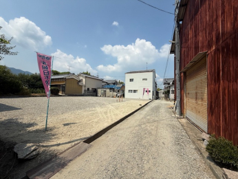 �O�ʓ��H�܂ތ��n�ʐ^�@-