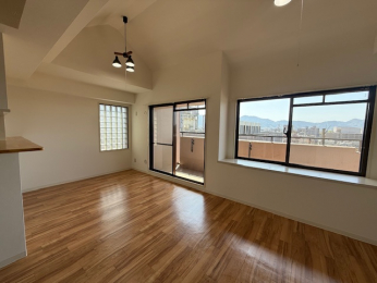 ���r���O�@-