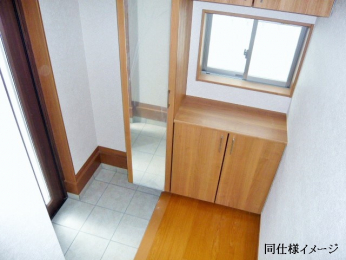 ���ց@-
