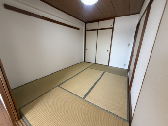 �a���@-