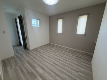 �m���@-