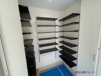 ���ց@-